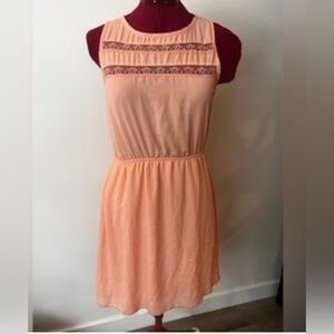 Elegant Peach Sleeveless Dress